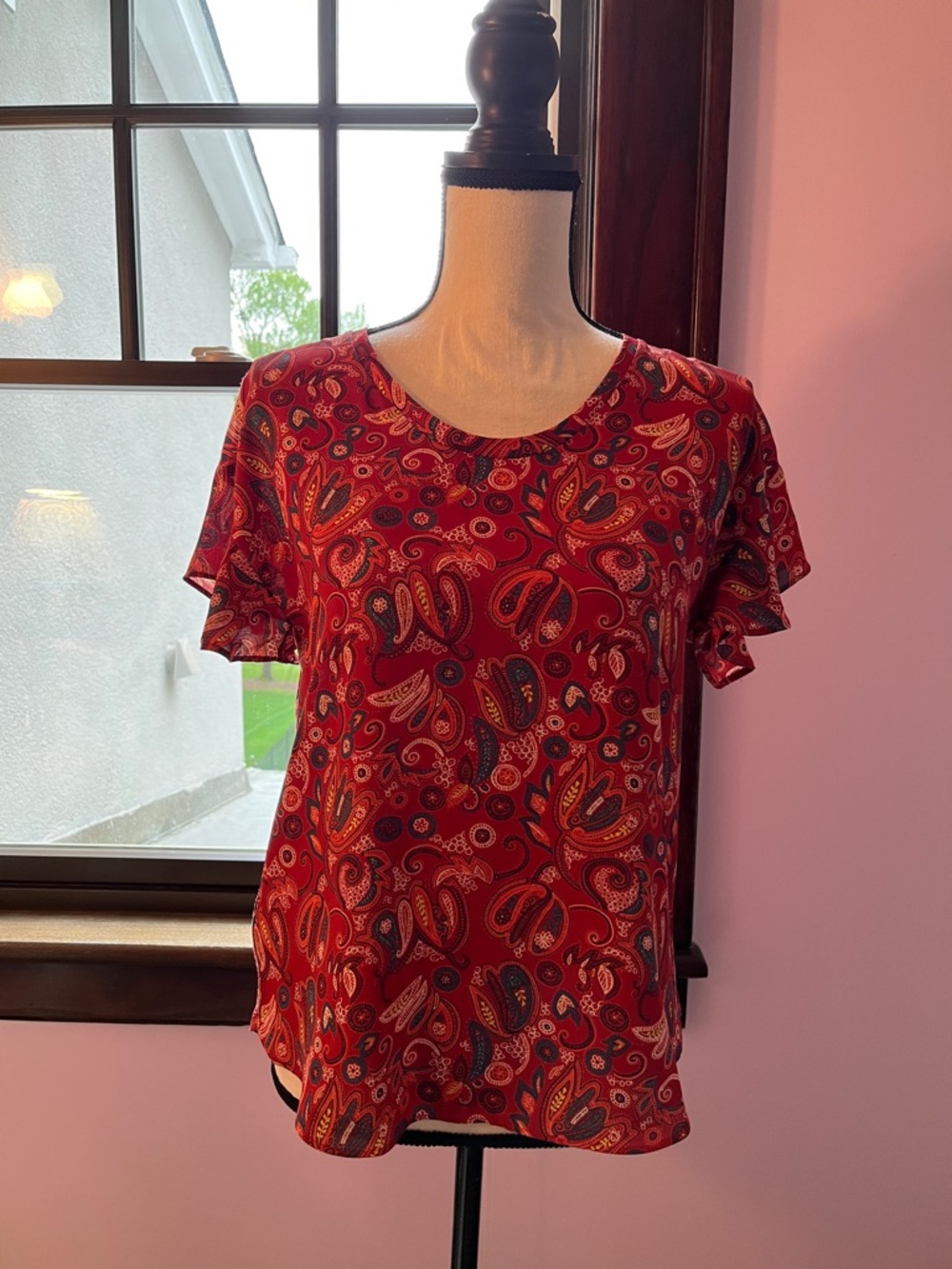 LOFT Paisley Short Sleeve Scoop Neck Top